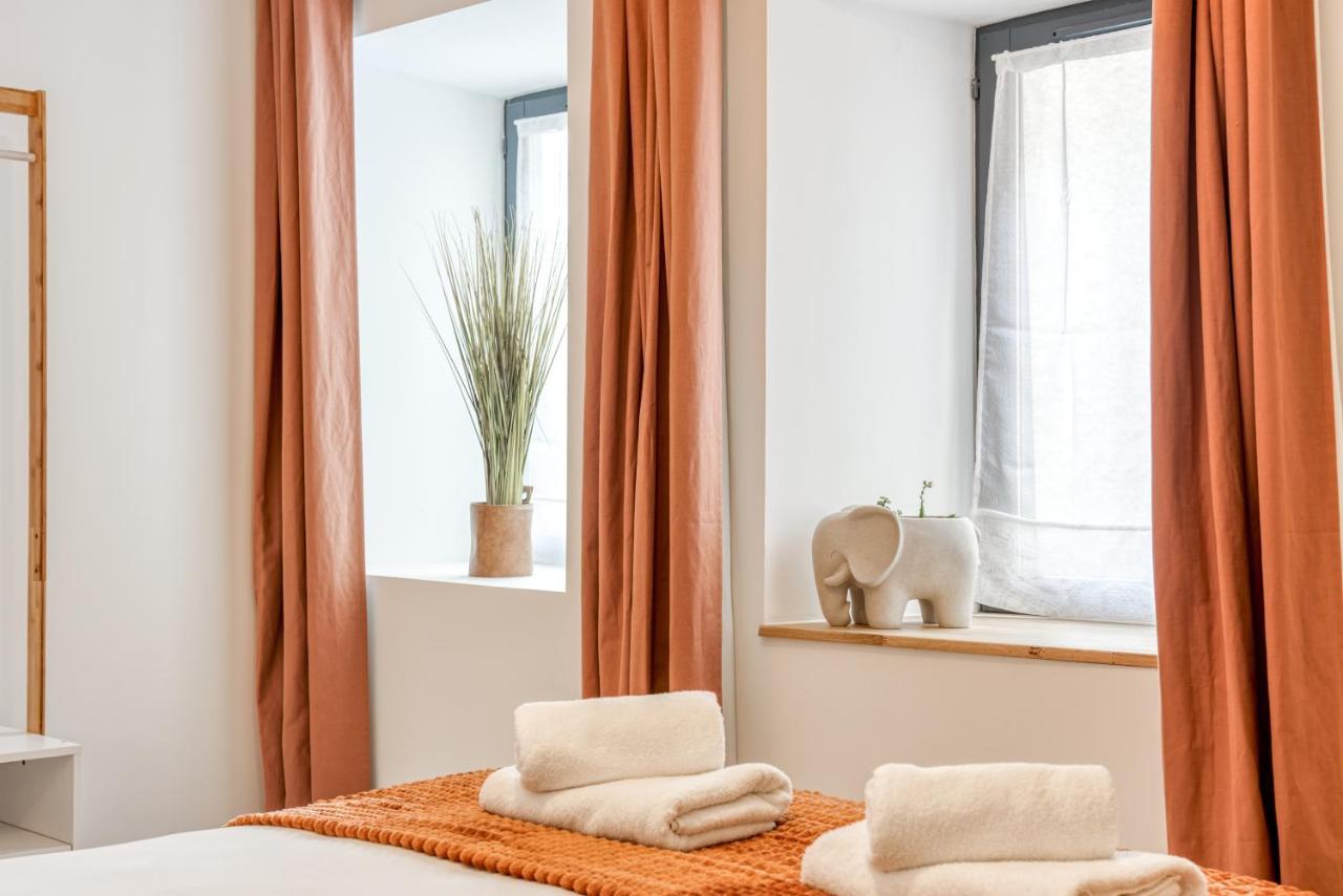 Les Gites De Laure - L'Or Blanc, Appartement Avec Vue Sur Le Chateau, Climatisation, Netflix, A 160 M De La Cite Medievale Carcassonne Exterior photo