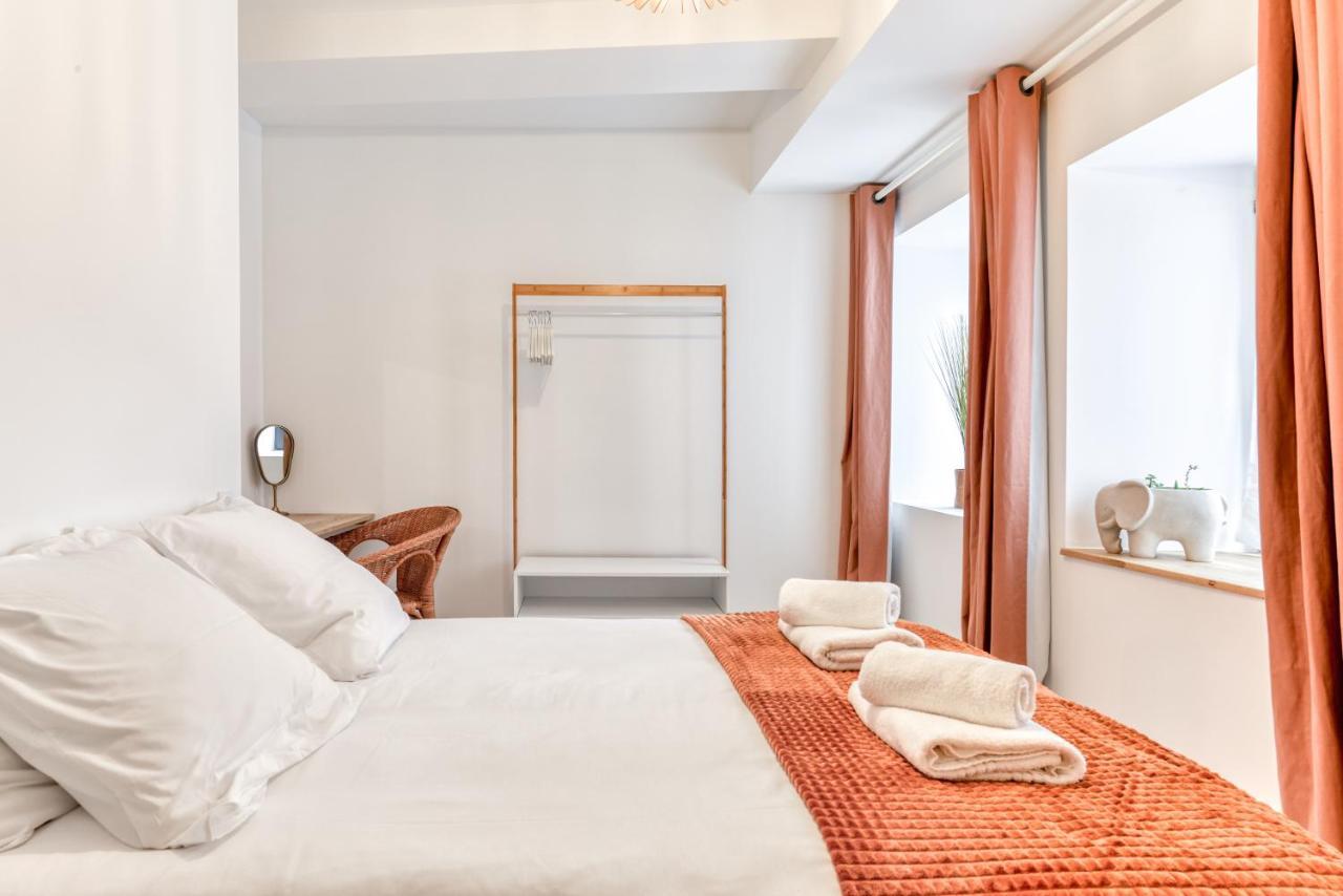 Les Gites De Laure - L'Or Blanc, Appartement Avec Vue Sur Le Chateau, Climatisation, Netflix, A 160 M De La Cite Medievale Carcassonne Exterior photo